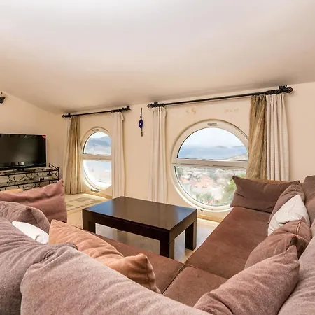 Delightful Flat Close To Public Beach With Shared Pool And Terrace With A Stunning View In Kalkan