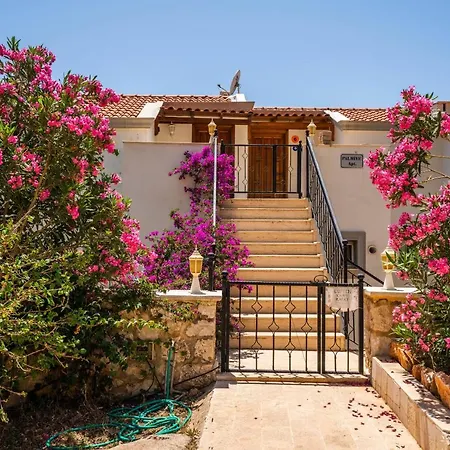 Delightful Flat Close To Public Beach With Shared Pool And Terrace With A Stunning View In Kalkan